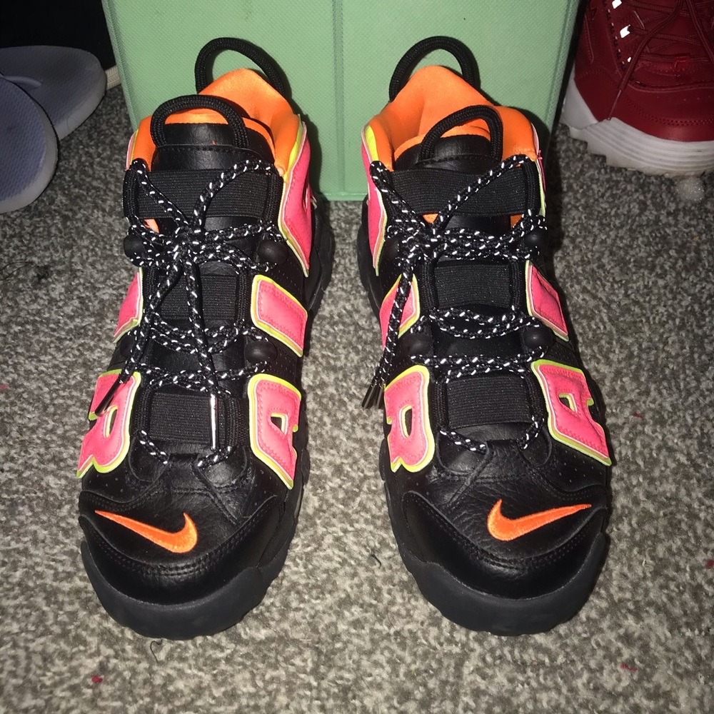 Nike Air Uptempo’s Neon colors  women’s 8